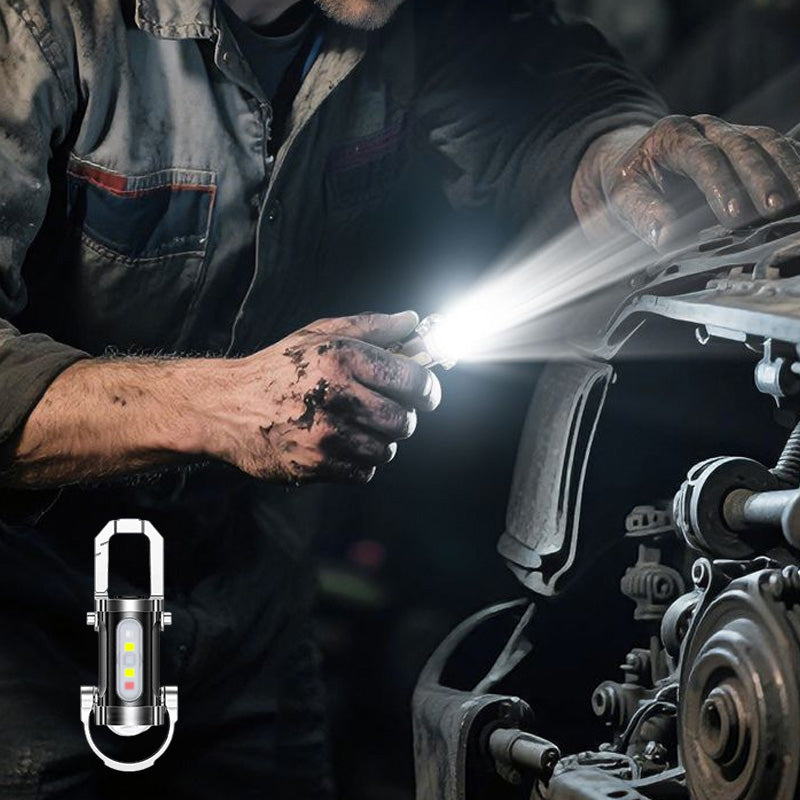 📢📢50% de réduction ! 💡 Lampe de poche porte-clés rechargeable – 7 modes, étanche & ultra-puissante, plus légère qu’une clé ! 🔑