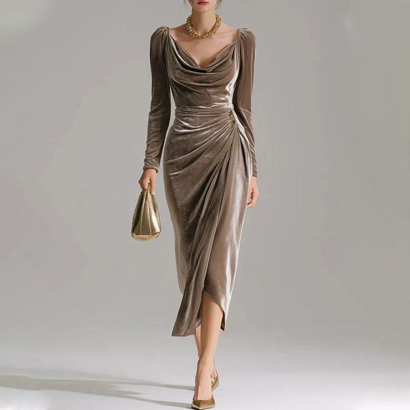 👗👚Robe à manches longues avec col, froncée et fendue