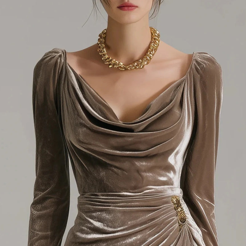 👗👚Robe à manches longues avec col, froncée et fendue