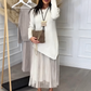 Ensemble 2 pièces pour femme : pull asymétrique et robe midi plissée à bretelles