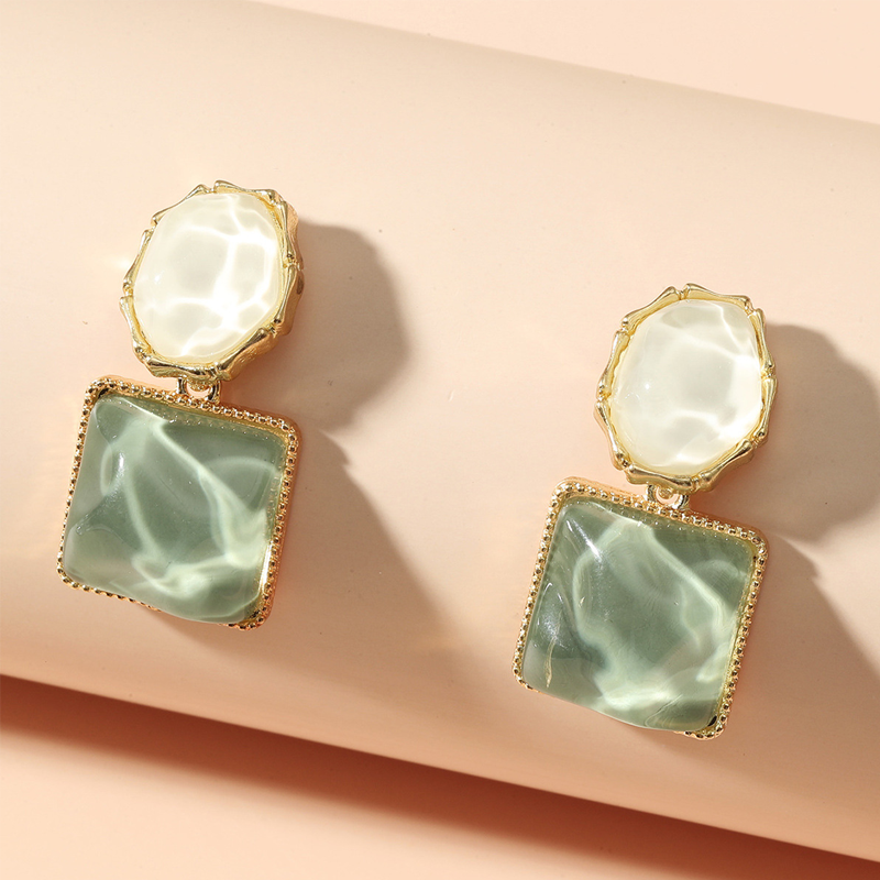 Boucles d'oreilles élégantes en forme de gouttes d'eau aux motifs géométriques