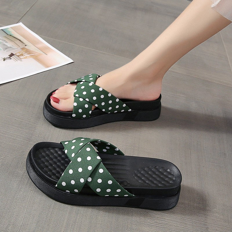 Sandales pour femme à lanières croisées et motif à pois